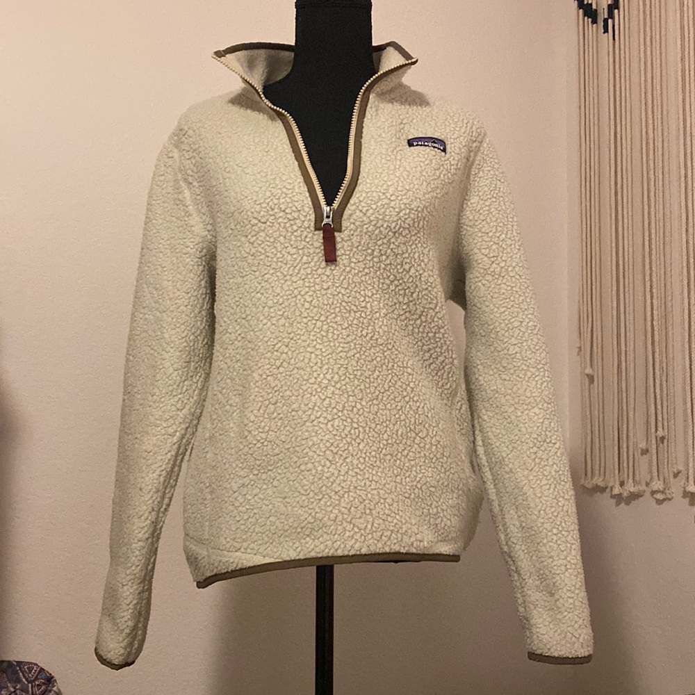 Patagonia quarter zip fleece
